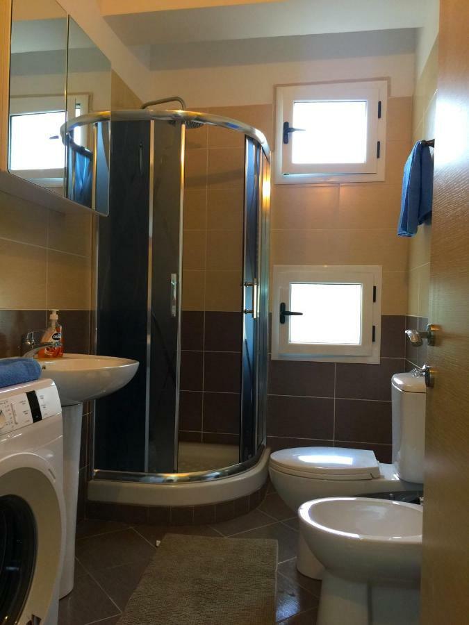 Madernas Bernad Apartment Orikum Kültér fotó